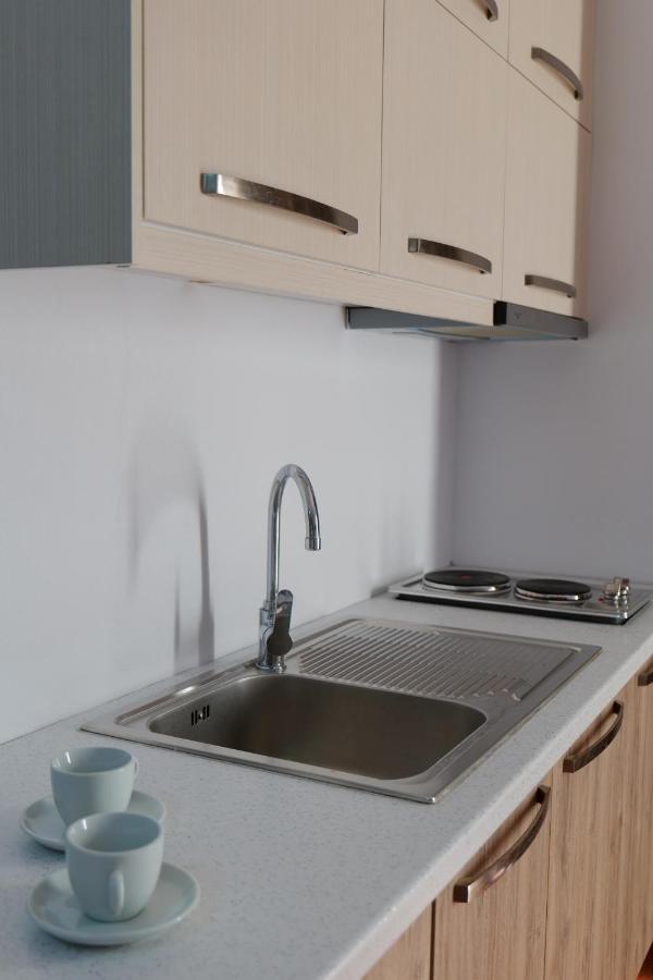 Saranda Inn Rooms & Apartments المظهر الخارجي الصورة