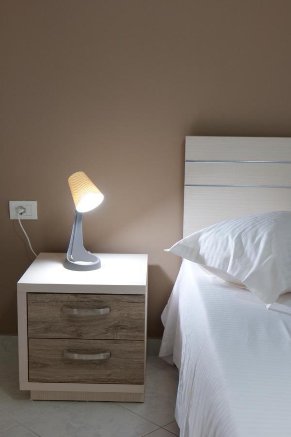 Saranda Inn Rooms & Apartments المظهر الخارجي الصورة